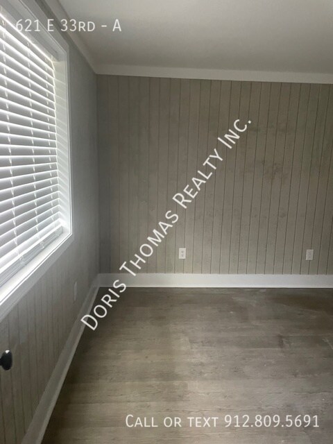 Building Photo - 621 E 33rd St