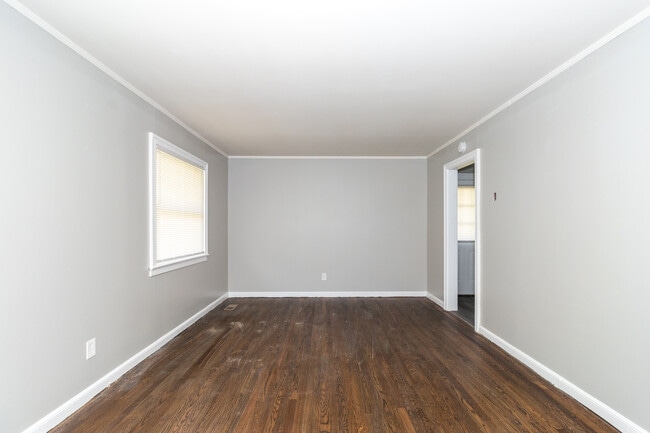 Building Photo - 4802 Inskip Rd