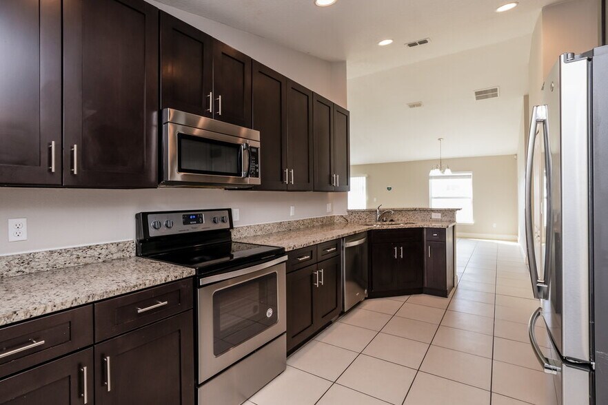 Building Photo - 431 Britten Dr