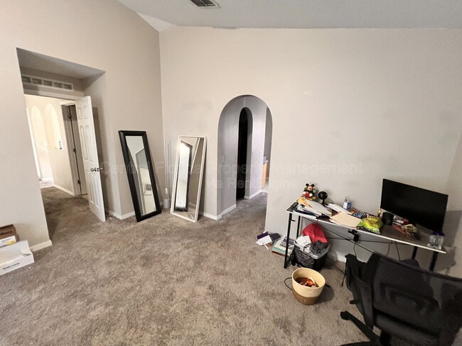 Building Photo - 14126 Econ Woods Ln
