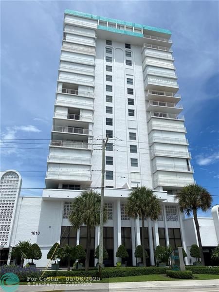 Building Photo - 1010 S Ocean Blvd