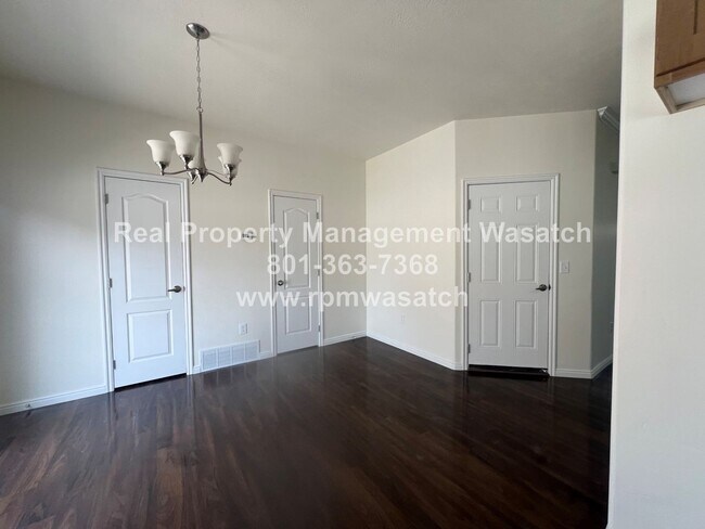 Building Photo - Come See this Beautiful, Recently Remodeled 3 Bedroom, 2.5 Bathroom Draper Town Home With HALF OF...