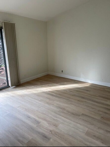 Building Photo - 4264 Chinquapin Way