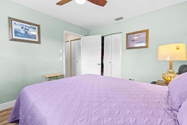 Building Photo - 2363 NW 13th Ct