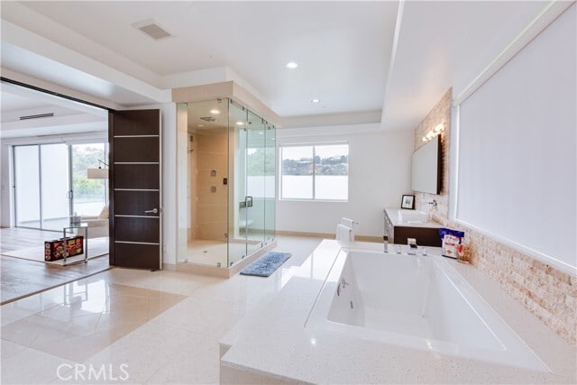 Building Photo - 12148 Travis St