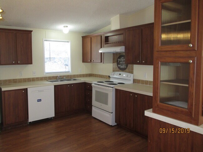 Building Photo - 6611 Chimney Rock