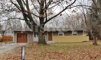 Building Photo - 2052 New Haven Dr