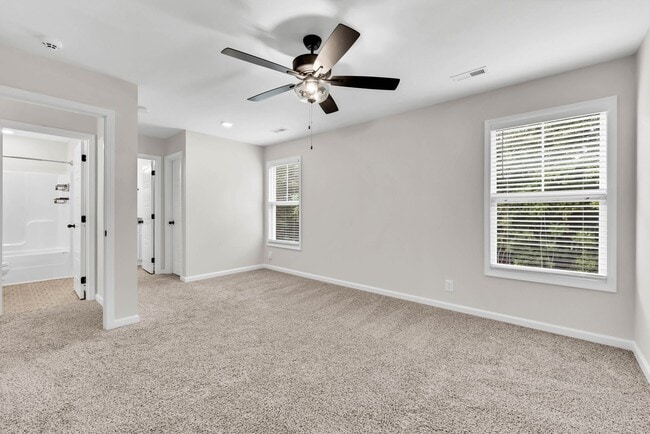 Building Photo - 1196 Cottonwood Dr