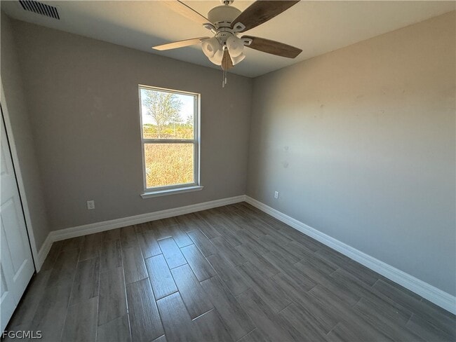 Building Photo - 5903 Ida Ave N