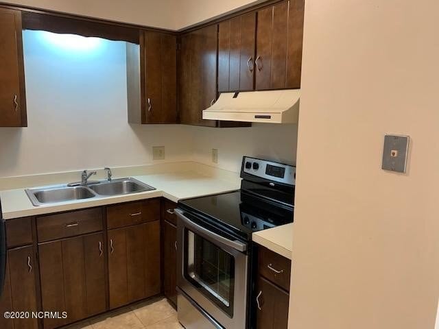 Building Photo - Gorgeous 1 Bedroom Townhouse 5A Port West Ct.
