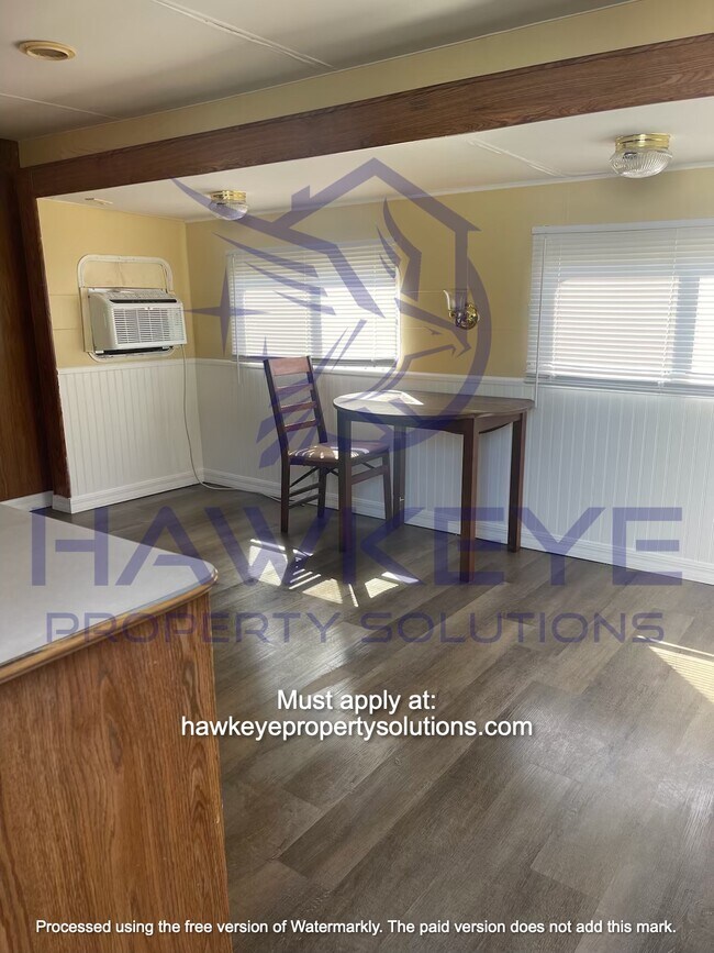 Building Photo - 3315 E Main St