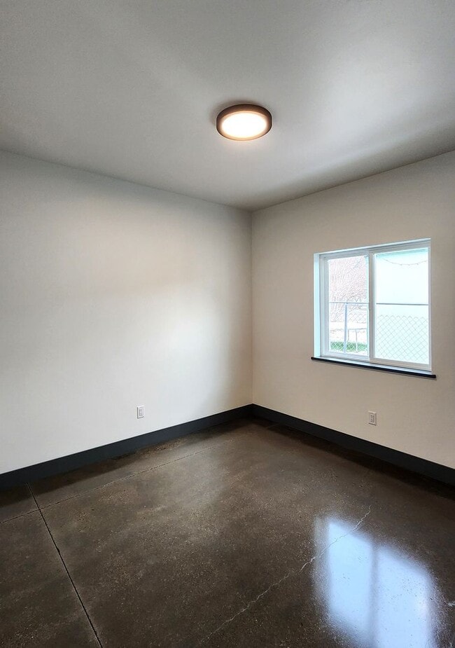 Building Photo - Newly Constructed Four Bedroom House With a Dog Considered