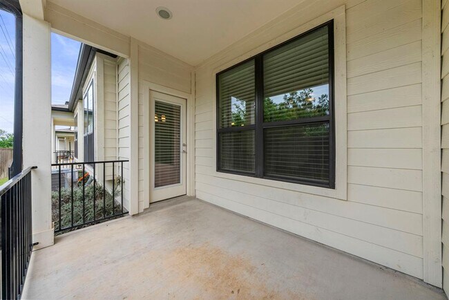 Building Photo - 12317 Maypole Bend