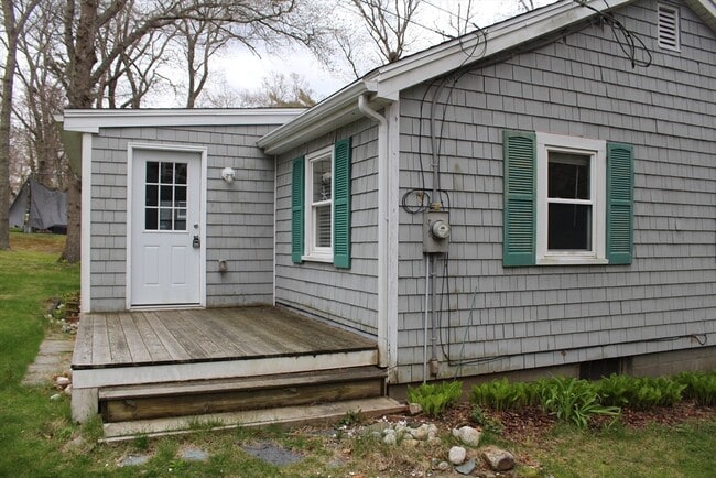 Building Photo - 81 Winthrop Rd