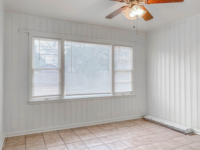 Building Photo - 4315 42nd St