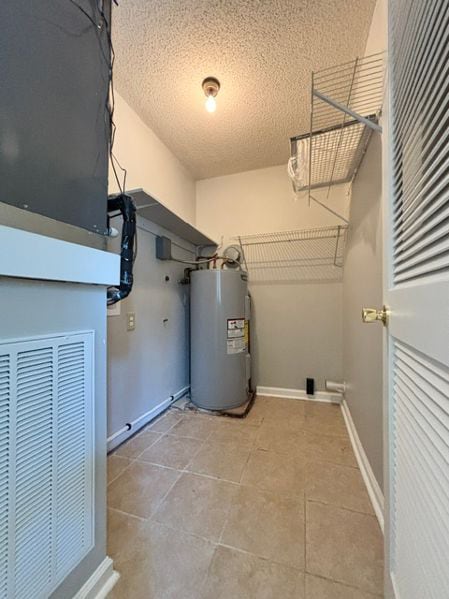 Building Photo - 645 Lilly Ln