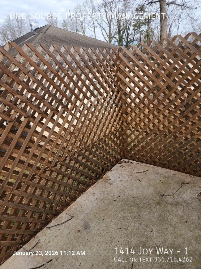 Building Photo - 1414 Joy Wy