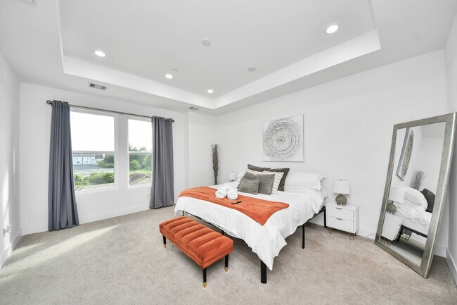 Building Photo - 3004 Holman St