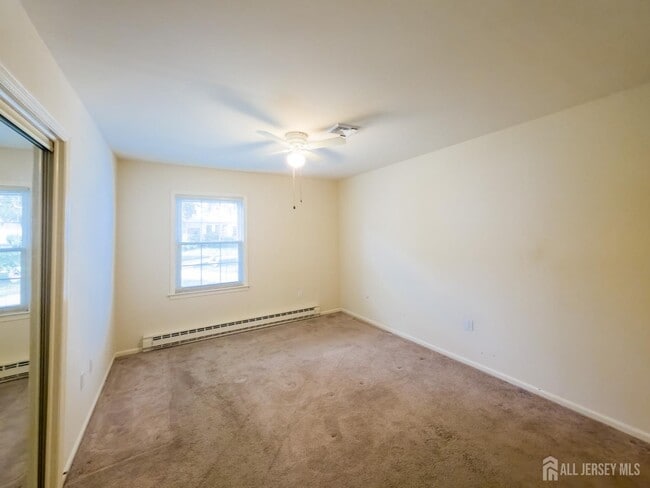 Building Photo - 227 Manchester Ln