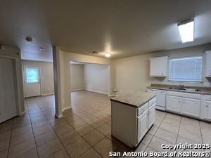 Building Photo - 11239 Country Canyon