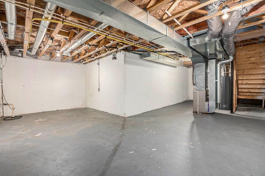 Building Photo - 257 Tucker St