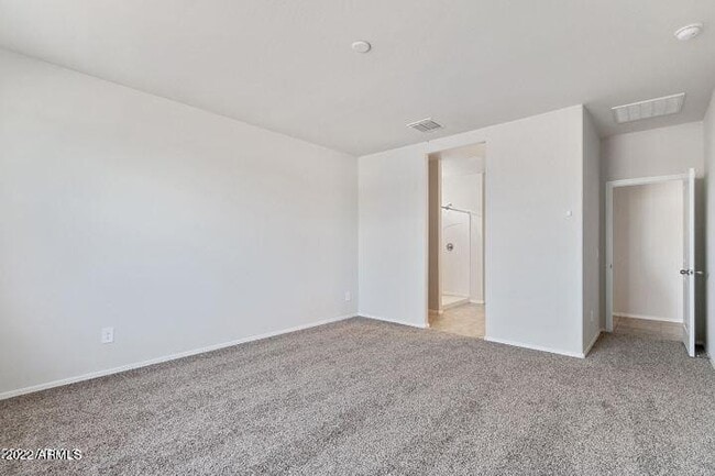 Building Photo - 1075 W Chimes Tower Dr