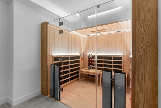 Building Photo - ONE25: Pet-Friendly 1-Bed with Balcony, Do...