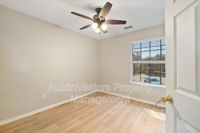 Building Photo - 808 Flatters Way