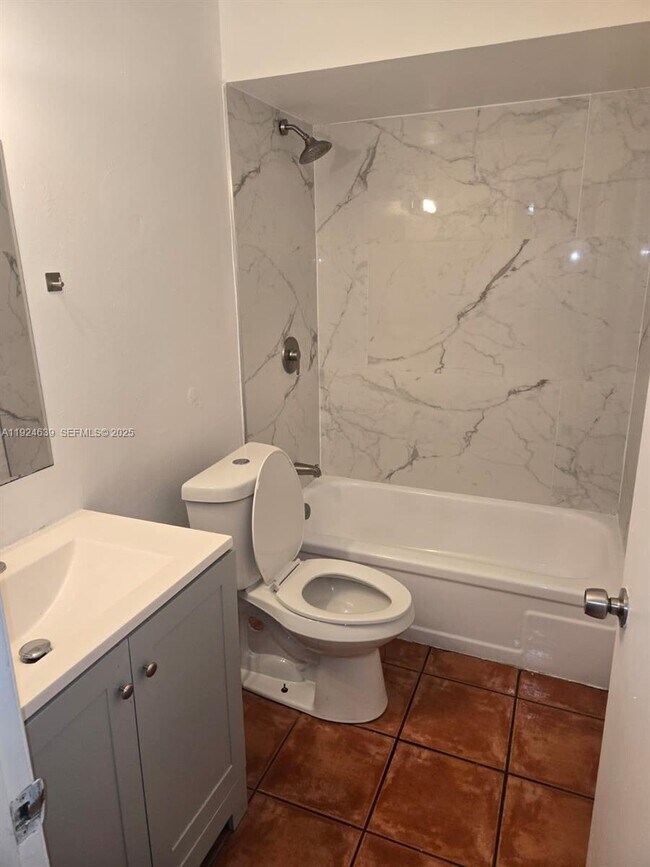 Building Photo - 6094 Forest Hill Blvd