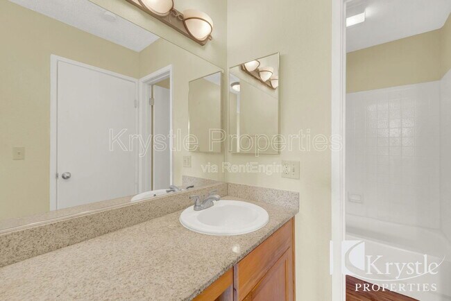 Building Photo - 1333 N Camino Alto