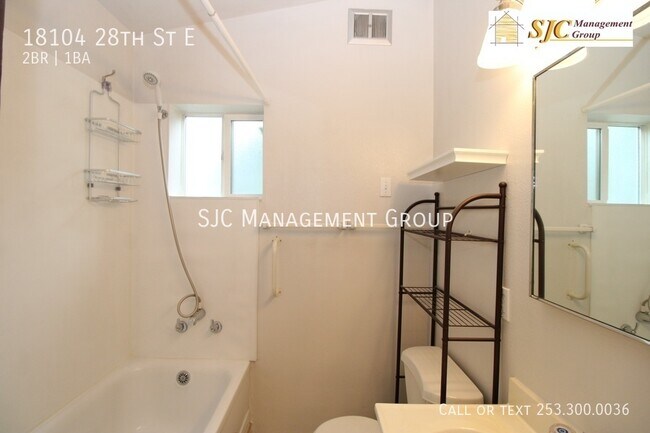 Building Photo - Two Bedroom for Rent on Driftwood Point, L...