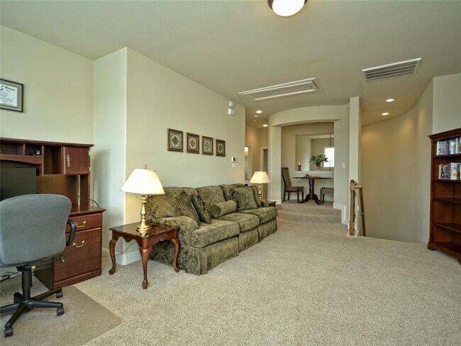 Building Photo - 3831 Aqua Ln