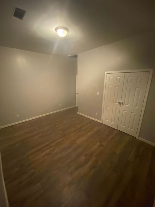 Building Photo - 1318 Glenn St