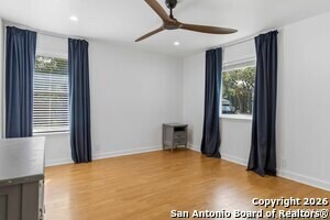 Building Photo - 107 Oak Crest