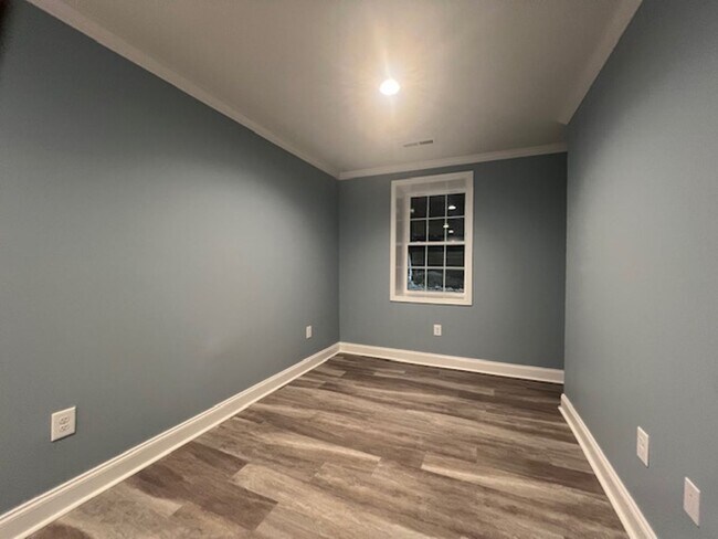 Building Photo - Totally Remodeled Building with the Charm ...