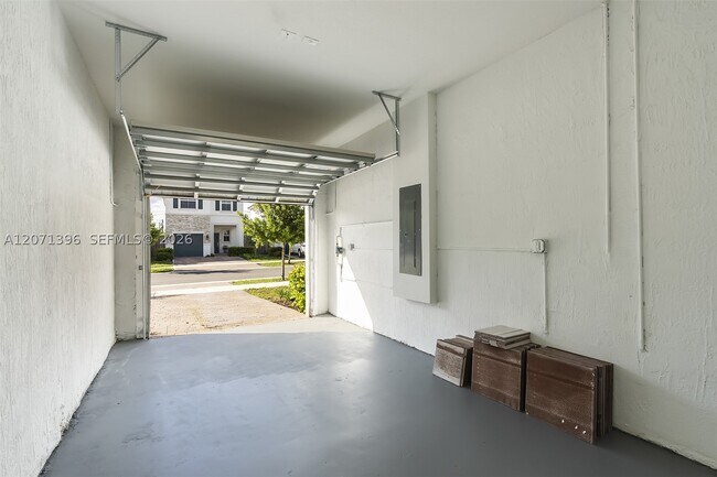 Building Photo - 2408 NW 131st Cir