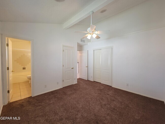 Building Photo - 8695 Pilgrimage Cir