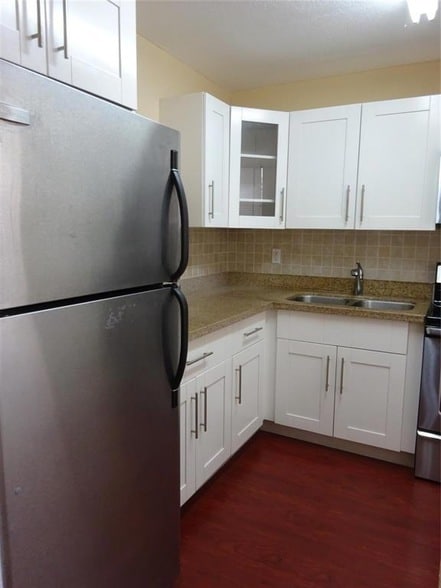 Building Photo - 6050 NW 64th Ave