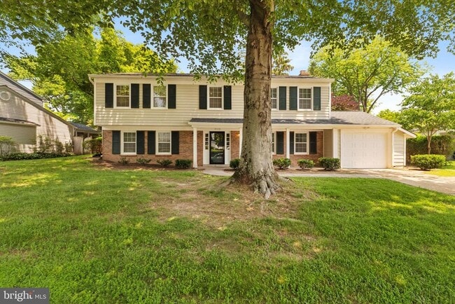 Building Photo - 8326 Briar Creek Dr