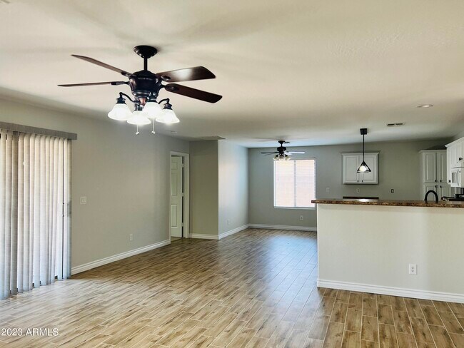 Building Photo - 24911 W Dove Run Dr