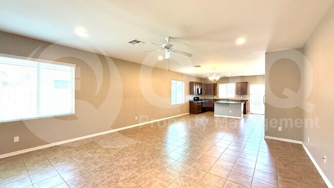 Building Photo - 987 W Deoni Trail