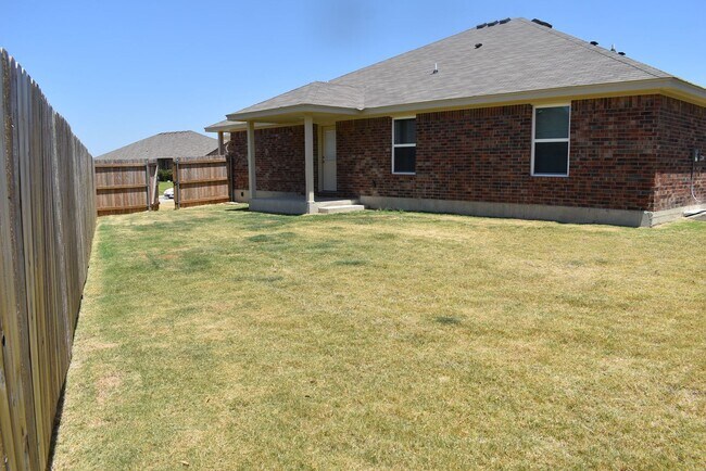 Building Photo - 201 Coby Dr