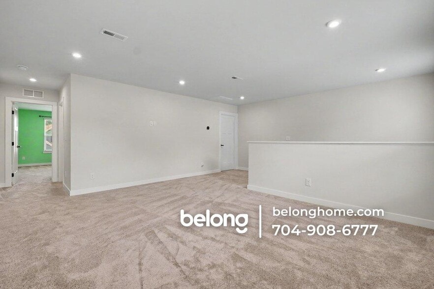 Building Photo - 6529 Cumberland Dr