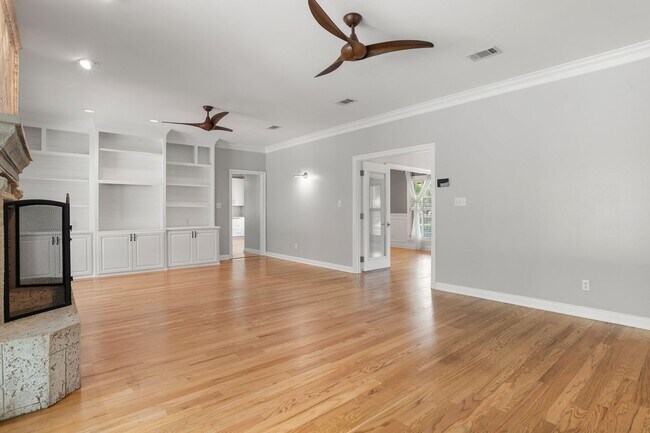 Building Photo - 3116 Brittany Pl