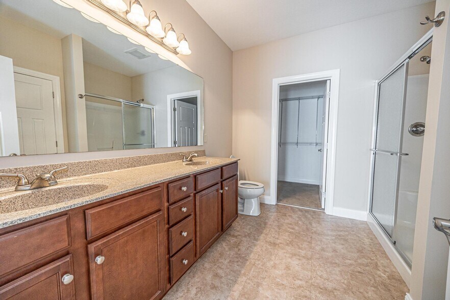 Building Photo - 4463 Downey St