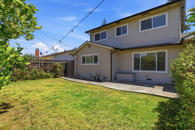 Building Photo - Beautifully Updated 5BD Home in Campbell with Remodeled Kitchen