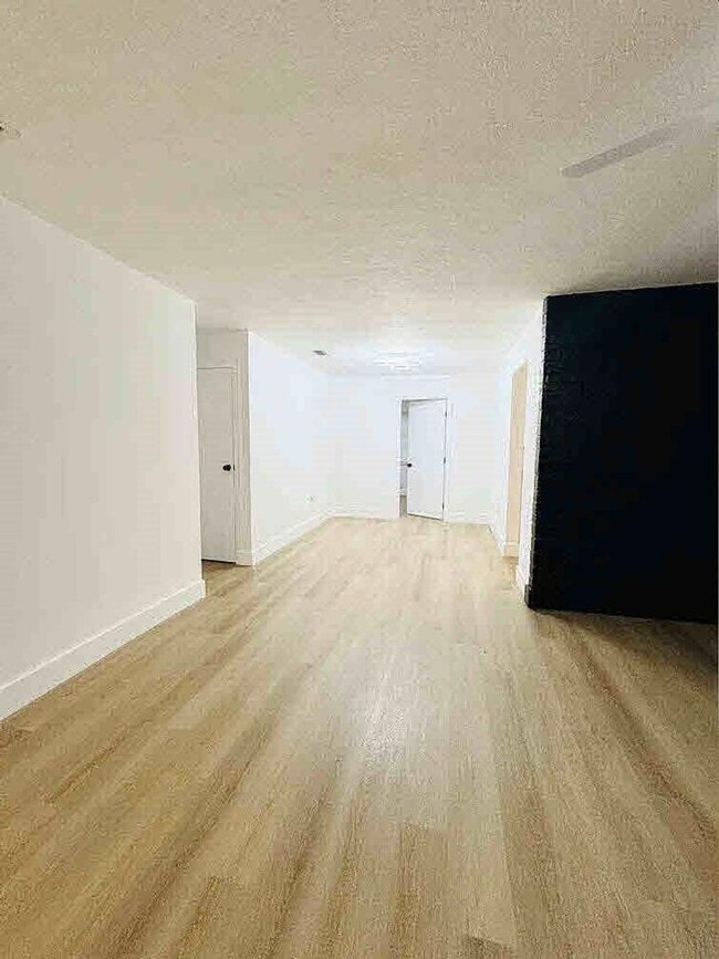 Building Photo - 9171 NW 26th St