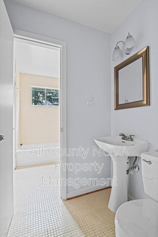 Building Photo - 8108 Timber Valley Ct