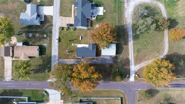 Building Photo - 6195 Cedar Springs Rd