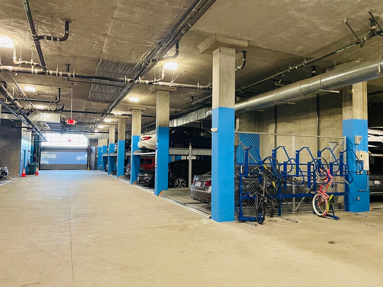 Building Photo - 901 Jefferson St